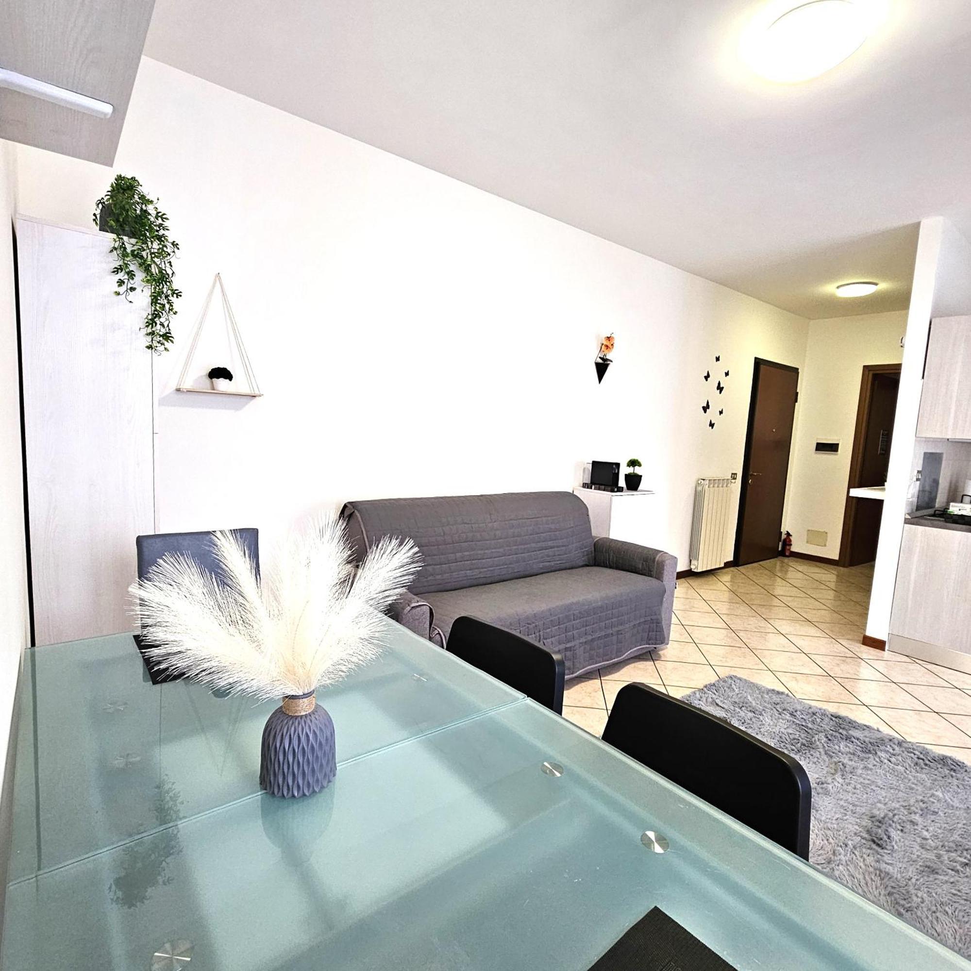 Appartamento Moderno Gallarate Eksteriør billede