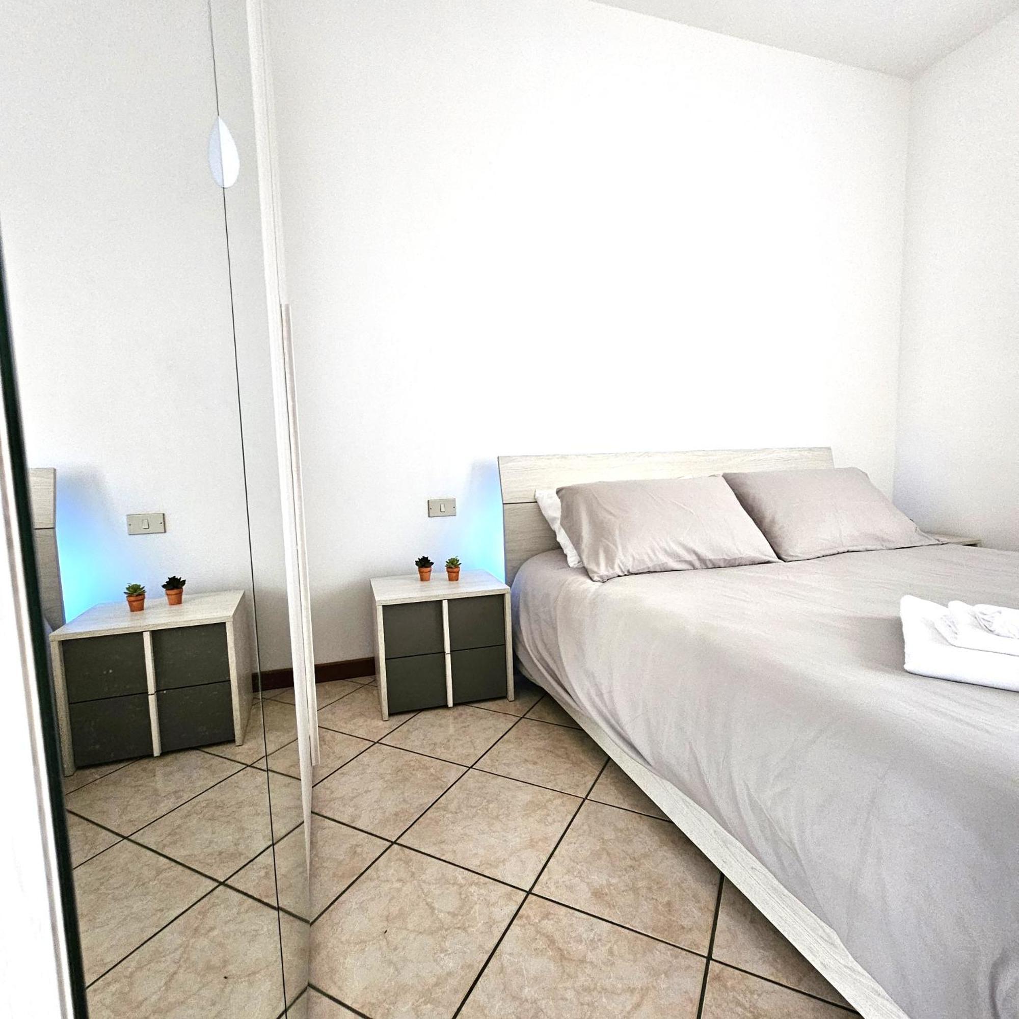 Appartamento Moderno Gallarate Eksteriør billede